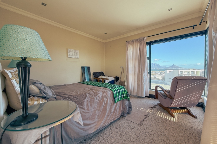 3 Bedroom Property for Sale in Waves Edge Western Cape